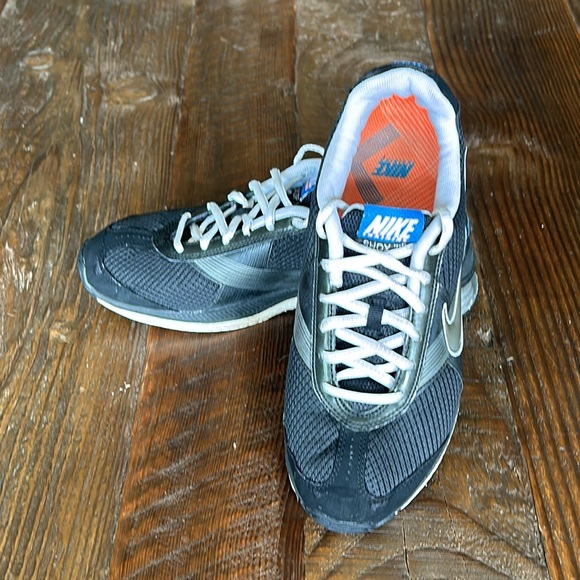 Nike Training Shox Zip.   Women’s Size 7 - Picture 6 of 9